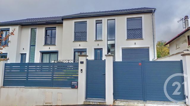 Maison à vendre - 5 pièces - 146 m2 - Clichy Sous Bois - 93 - ILE-DE-FRANCE