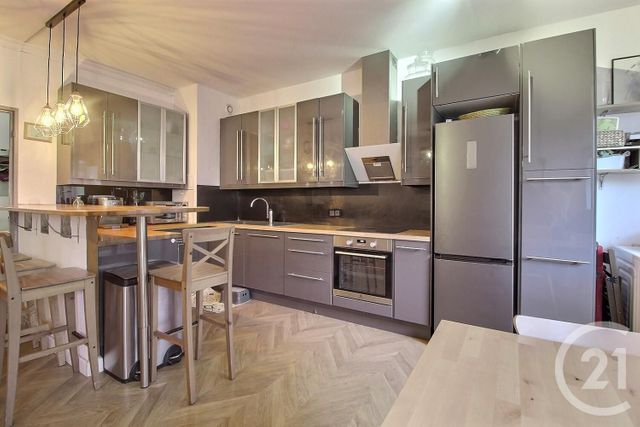 Appartement F3 à vendre - 3 pièces - 68,60 m2 - Pantin - 93 - ILE-DE-FRANCE