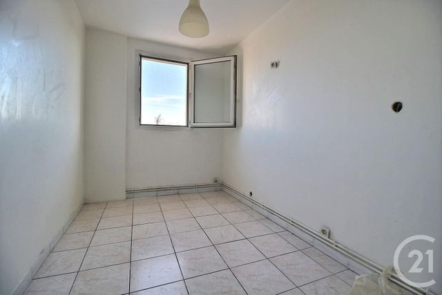 Afficher la photo en grand Appartement F5 à vendre - 5 pièces - 90,52 m2 - Les Pavillons Sous Bois - 93 - ILE-DE-FRANCE