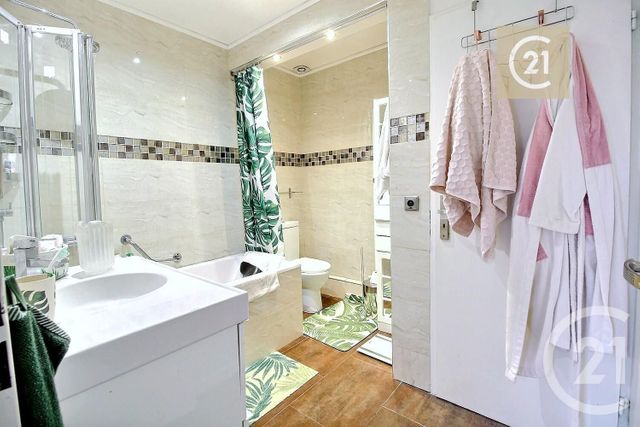 Maison à vendre - 6 pièces - 141,17 m2 - Les Pavillons Sous Bois - 93 - ILE-DE-FRANCE