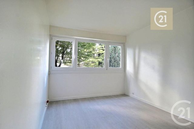 Appartement F4 à vendre - 4 pièces - 71,44 m2 - Livry Gargan - 93 - ILE-DE-FRANCE