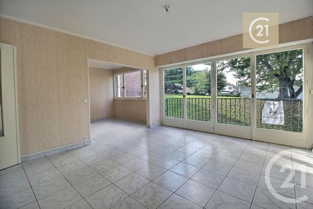 Appartement F4 à vendre - 4 pièces - 71,44 m2 - Livry Gargan - 93 - ILE-DE-FRANCE