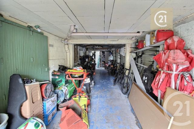 Maison à vendre - 5 pièces - 182,30 m2 - Livry Gargan - 93 - ILE-DE-FRANCE