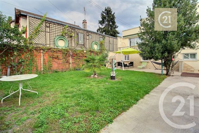 Maison à vendre - 5 pièces - 182,30 m2 - Livry Gargan - 93 - ILE-DE-FRANCE