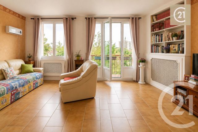 Appartement F4 &agrave; vendre - 3 pi&egrave;ces - 70,30 m2 - Les Pavillons Sous Bois - 93 - ILE-DE-FRANCE
