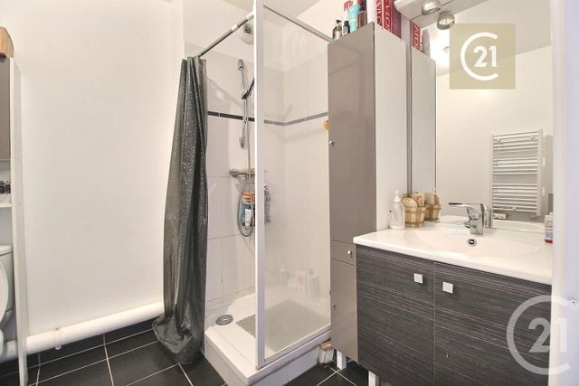 Appartement F3 à vendre - 3 pièces - 60,95 m2 - Les Pavillons Sous Bois - 93 - ILE-DE-FRANCE