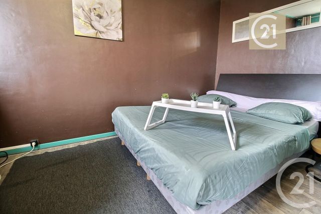 Afficher la photo en grand Appartement F4 à vendre - 4 pièces - 65 m2 - Les Pavillons Sous Bois - 93 - ILE-DE-FRANCE