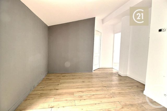 Afficher la photo en grand Appartement F5 à vendre - 11 pièces - 220 m2 - Champigny Sur Marne - 94 - ILE-DE-FRANCE