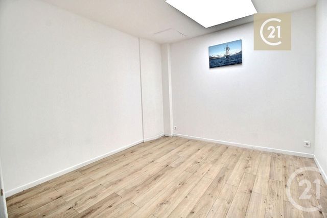 Afficher la photo en grand Appartement F5 à vendre - 11 pièces - 220 m2 - Champigny Sur Marne - 94 - ILE-DE-FRANCE