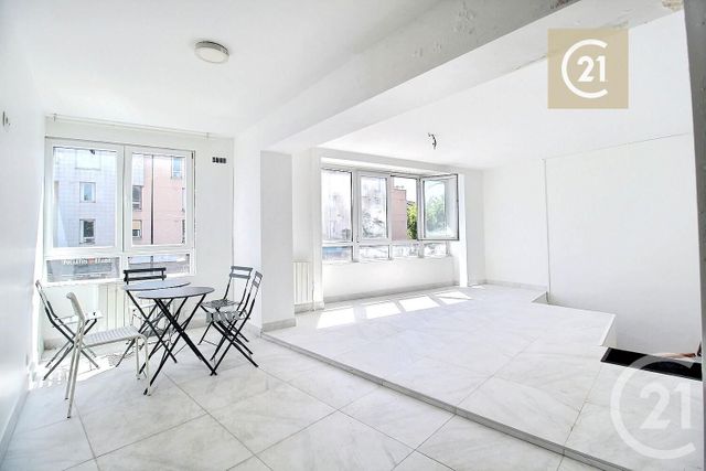 Afficher la photo en grand Appartement F5 à vendre - 11 pièces - 220 m2 - Champigny Sur Marne - 94 - ILE-DE-FRANCE