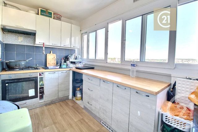 Afficher la photo en grand Appartement F2 à vendre - 2 pièces - 51 m2 - Les Pavillons Sous Bois - 93 - ILE-DE-FRANCE