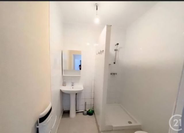 Afficher la photo en grand Appartement F2 à vendre - 2 pièces - 34,35 m2 - Livry Gargan - 93 - ILE-DE-FRANCE