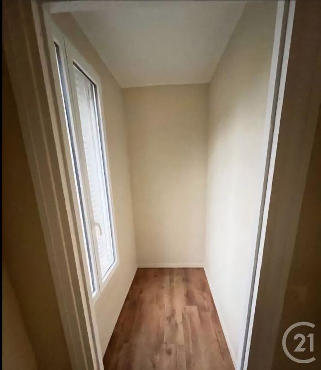 Afficher la photo en grand Appartement F2 à vendre - 2 pièces - 34,35 m2 - Livry Gargan - 93 - ILE-DE-FRANCE