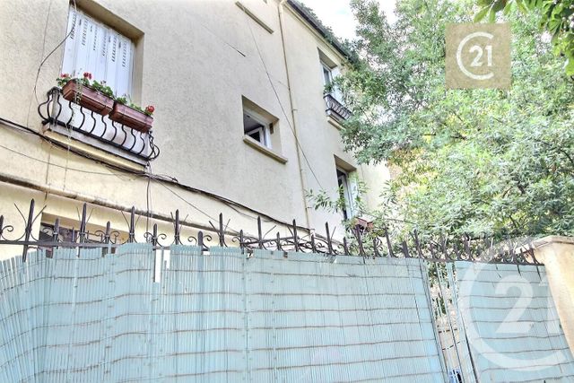 Afficher la photo en grand Maison à vendre - 12 pièces - 156 m2 - Rosny Sous Bois - 93 - ILE-DE-FRANCE