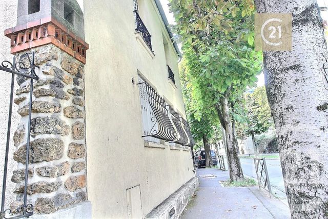 Afficher la photo en grand Maison à vendre - 12 pièces - 156 m2 - Rosny Sous Bois - 93 - ILE-DE-FRANCE