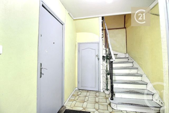 Afficher la photo en grand Maison à vendre - 12 pièces - 156 m2 - Rosny Sous Bois - 93 - ILE-DE-FRANCE