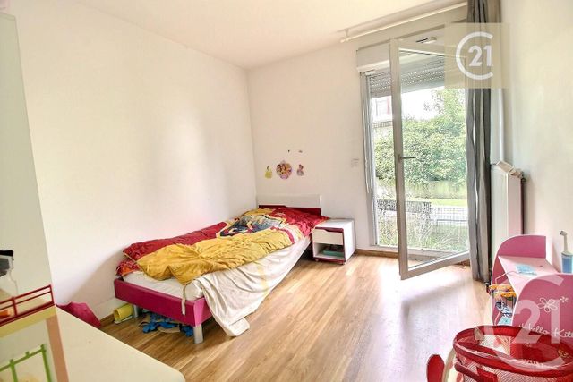 Afficher la photo en grand Appartement F4 à vendre - 4 pièces - 69,70 m2 - Les Pavillons Sous Bois - 93 - ILE-DE-FRANCE