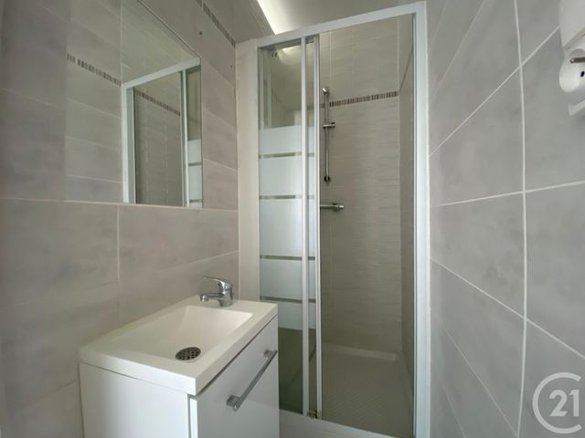 Afficher la photo en grand Appartement F2 à vendre - 2 pièces - 39 m2 - Le Raincy - 93 - ILE-DE-FRANCE