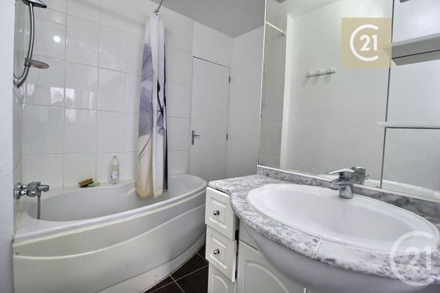 Afficher la photo en grand Appartement F1 à vendre - 1 pièce - 30 m2 - Les Pavillons Sous Bois - 93 - ILE-DE-FRANCE