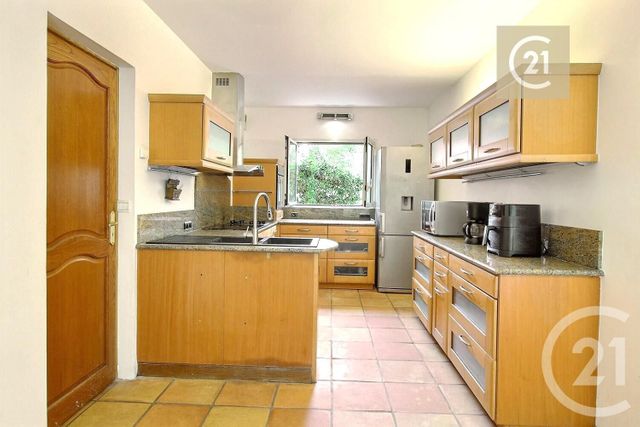 Maison à vendre - 11 pièces - 284,06 m2 - Coubron - 93 - ILE-DE-FRANCE