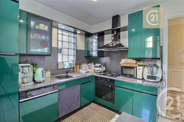 Maison à vendre - 6 pièces - 223,30 m2 - Les Pavillons Sous Bois - 93 - ILE-DE-FRANCE