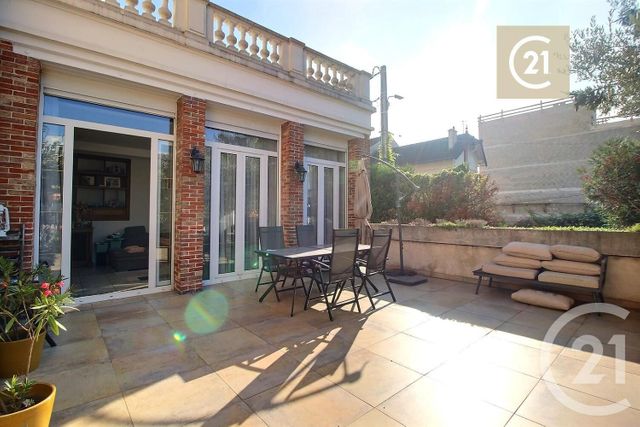 Maison à vendre - 6 pièces - 223,30 m2 - Les Pavillons Sous Bois - 93 - ILE-DE-FRANCE