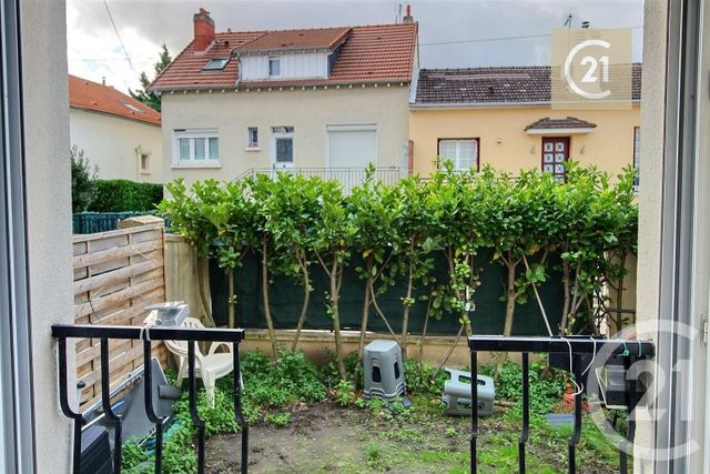 Afficher la photo en grand Appartement à vendre - 2 pièces - 41,50 m2 - Les Pavillons Sous Bois - 93 - ILE-DE-FRANCE