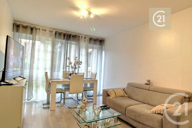 Appartement F2 à vendre - 2 pièces - 42,38 m2 - Livry Gargan - 93 - ILE-DE-FRANCE