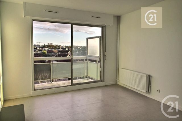 Appartement à vendre - 2 pièces - 47,04 m2 - Les Pavillons Sous Bois - 93 - ILE-DE-FRANCE