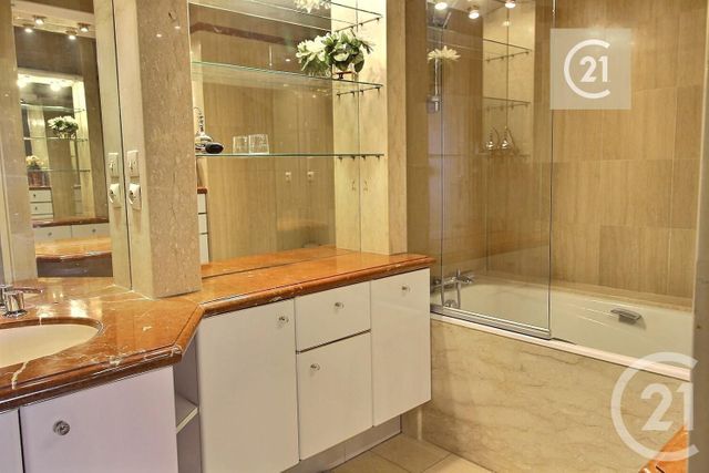 Appartement F3 &agrave; vendre - 4 pi&egrave;ces - 86,20 m2 - Les Pavillons Sous Bois - 93 - ILE-DE-FRANCE