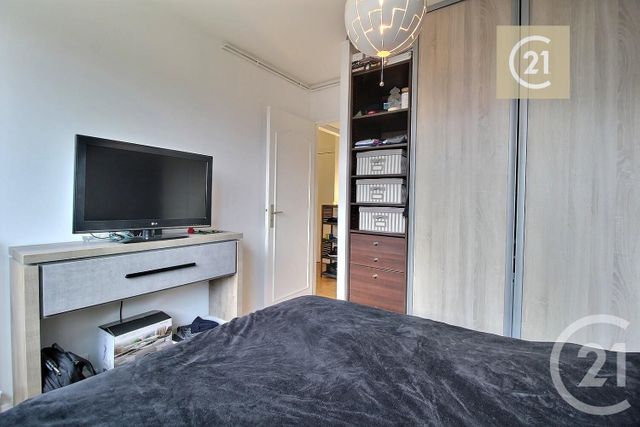 Appartement &agrave; vendre - 2 pi&egrave;ces - 40 m2 - Livry Gargan - 93 - ILE-DE-FRANCE