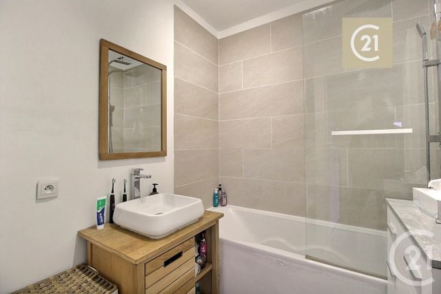 Appartement &agrave; vendre - 2 pi&egrave;ces - 40 m2 - Livry Gargan - 93 - ILE-DE-FRANCE