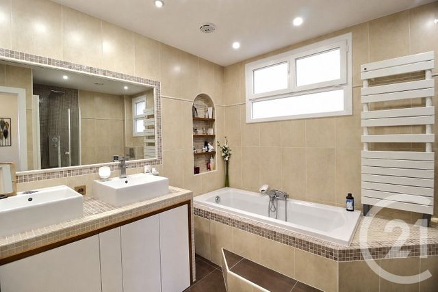 Maison &agrave; vendre - 6 pi&egrave;ces - 178 m2 - Livry Gargan - 93 - ILE-DE-FRANCE