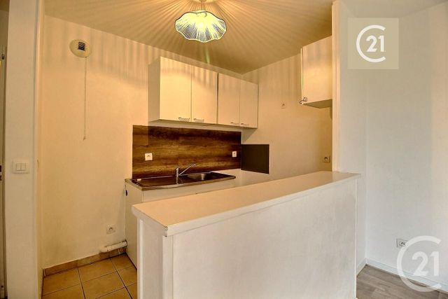 Appartement F3 &agrave; vendre - 3 pi&egrave;ces - 60,01 m2 - Les Pavillons Sous Bois - 93 - ILE-DE-FRANCE