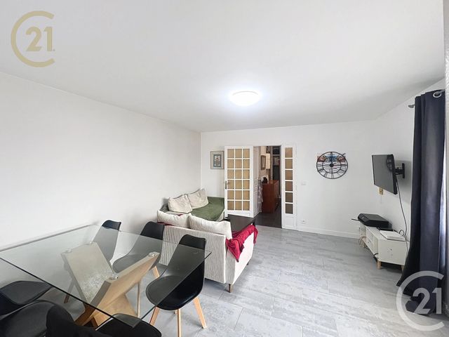 Appartement à vendre - 4 pièces - 83,76 m2 - Bondy - 93 - ILE-DE-FRANCE
