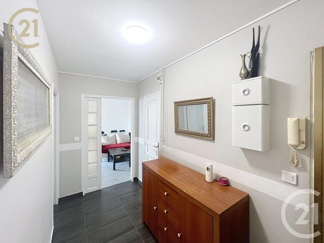 Appartement à vendre - 4 pièces - 83,76 m2 - Bondy - 93 - ILE-DE-FRANCE