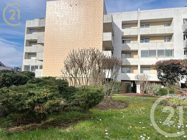 Appartement à vendre - 4 pièces - 83,76 m2 - Bondy - 93 - ILE-DE-FRANCE
