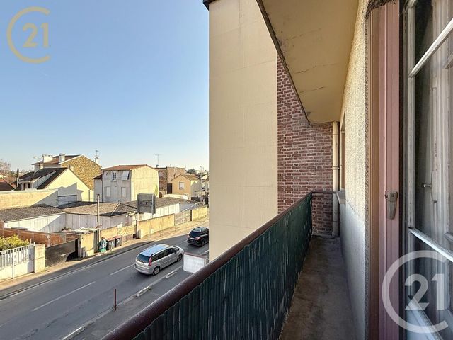 Afficher la photo en grand Appartement F3 à vendre - 3 pièces - 52,86 m2 - Bondy - 93 - ILE-DE-FRANCE
