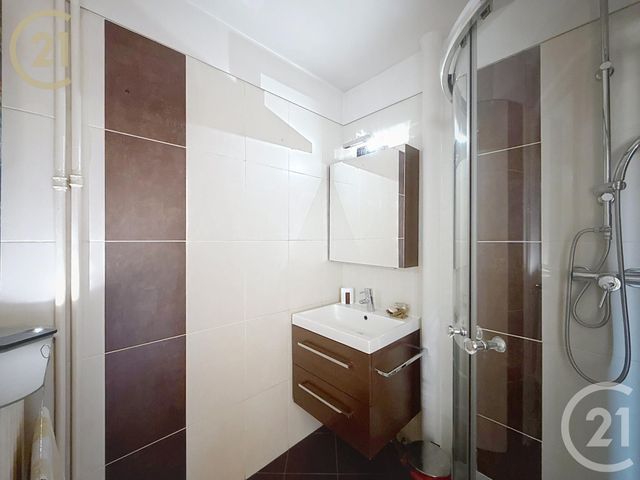 Afficher la photo en grand Appartement F3 à vendre - 3 pièces - 52,86 m2 - Bondy - 93 - ILE-DE-FRANCE