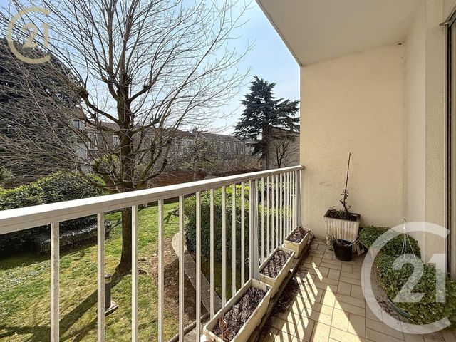 Appartement F4 à vendre - 4 pièces - 75,24 m2 - Bondy - 93 - ILE-DE-FRANCE