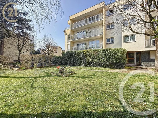 Appartement F4 à vendre - 4 pièces - 75,24 m2 - Bondy - 93 - ILE-DE-FRANCE