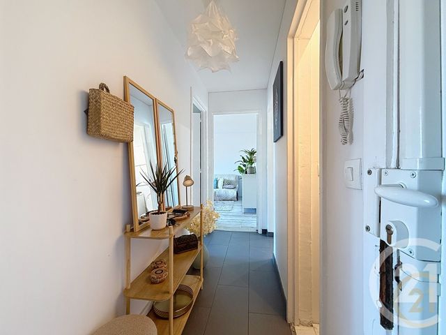 Appartement F2 à vendre - 2 pièces - 42,44 m2 - Bondy - 93 - ILE-DE-FRANCE