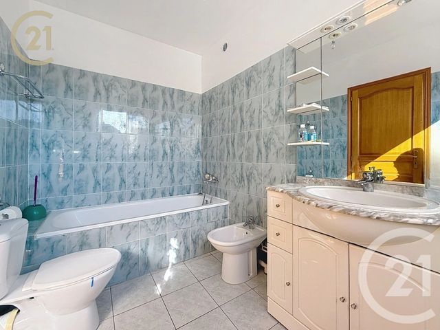 Maison à vendre - 5 pièces - 120 m2 - Bondy - 93 - ILE-DE-FRANCE