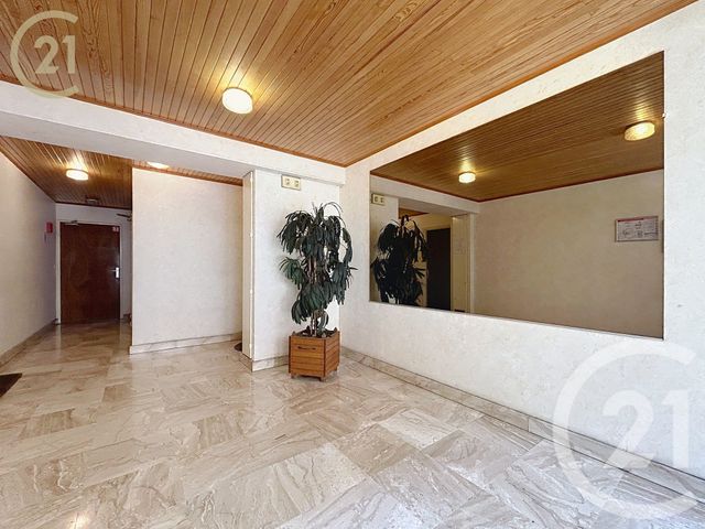 Afficher la photo en grand Appartement F4 à vendre - 4 pièces - 84,79 m2 - Bondy - 93 - ILE-DE-FRANCE