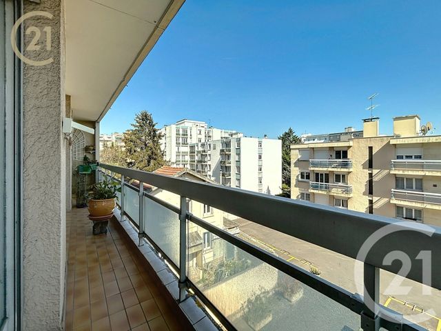 Afficher la photo en grand Appartement F4 à vendre - 4 pièces - 84,79 m2 - Bondy - 93 - ILE-DE-FRANCE