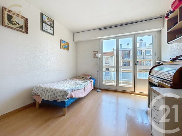 Afficher la photo en grand Appartement F4 à vendre - 4 pièces - 84,79 m2 - Bondy - 93 - ILE-DE-FRANCE