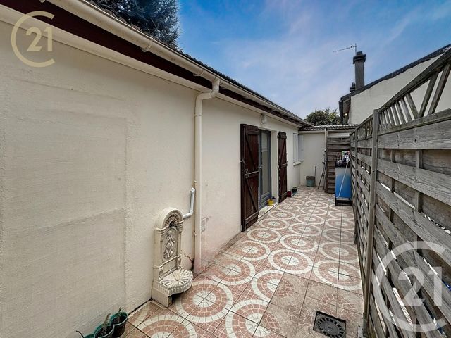 Maison à vendre - 7 pièces - 184 m2 - Bondy - 93 - ILE-DE-FRANCE