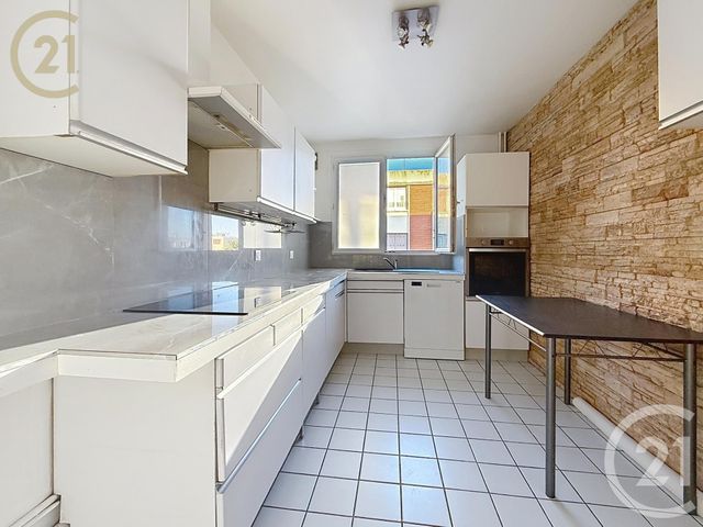 Appartement F4 à vendre - 4 pièces - 84,23 m2 - Bondy - 93 - ILE-DE-FRANCE