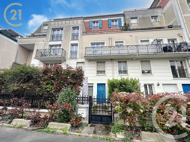 Appartement F4 à vendre - 4 pièces - 89 m2 - Bondy - 93 - ILE-DE-FRANCE