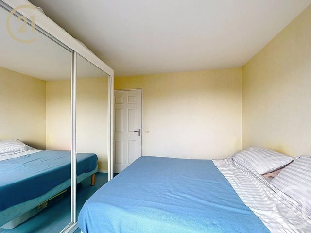 Appartement F4 à vendre - 4 pièces - 89 m2 - Bondy - 93 - ILE-DE-FRANCE